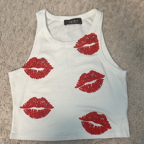 AKIRA Tops - AKIRA White Crop Top with Red Lip Design